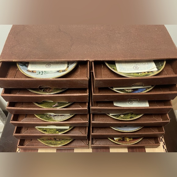 MJ Hummel Seasons of Joy Perpetual Calendar Plate Collection - Picture 1 of 4